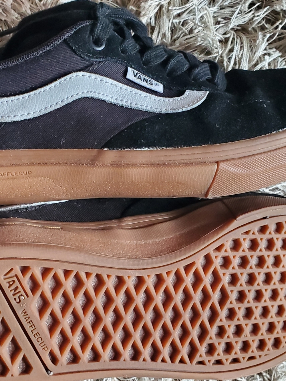 VANS SKATEBOARDING SHOE Unisex Big Kids Sz 6 / Womens 7.5m